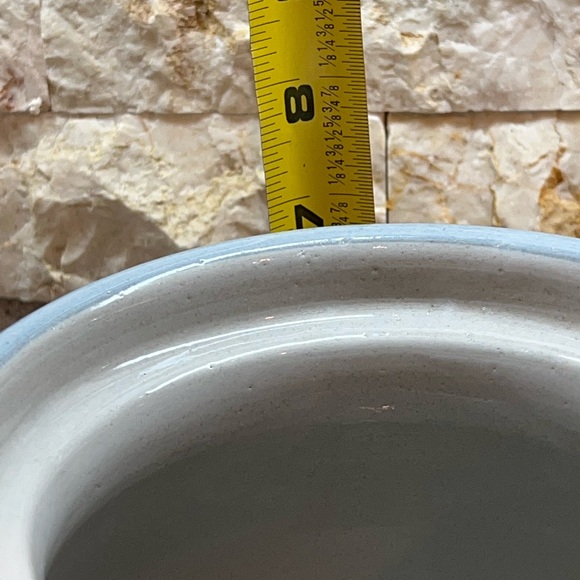 Gaggle of Geese LRG Pot Belly Canister and DUCK HEAD lid by LOUISVILLE stoneware - Picture 6 of 16